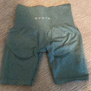 NVGTN contour shorts